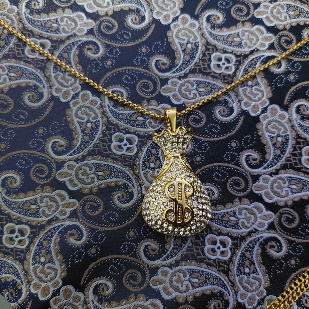 18K Gold Plated Money Bad Pendant Necklace With Crystals - Picture 12 of 15